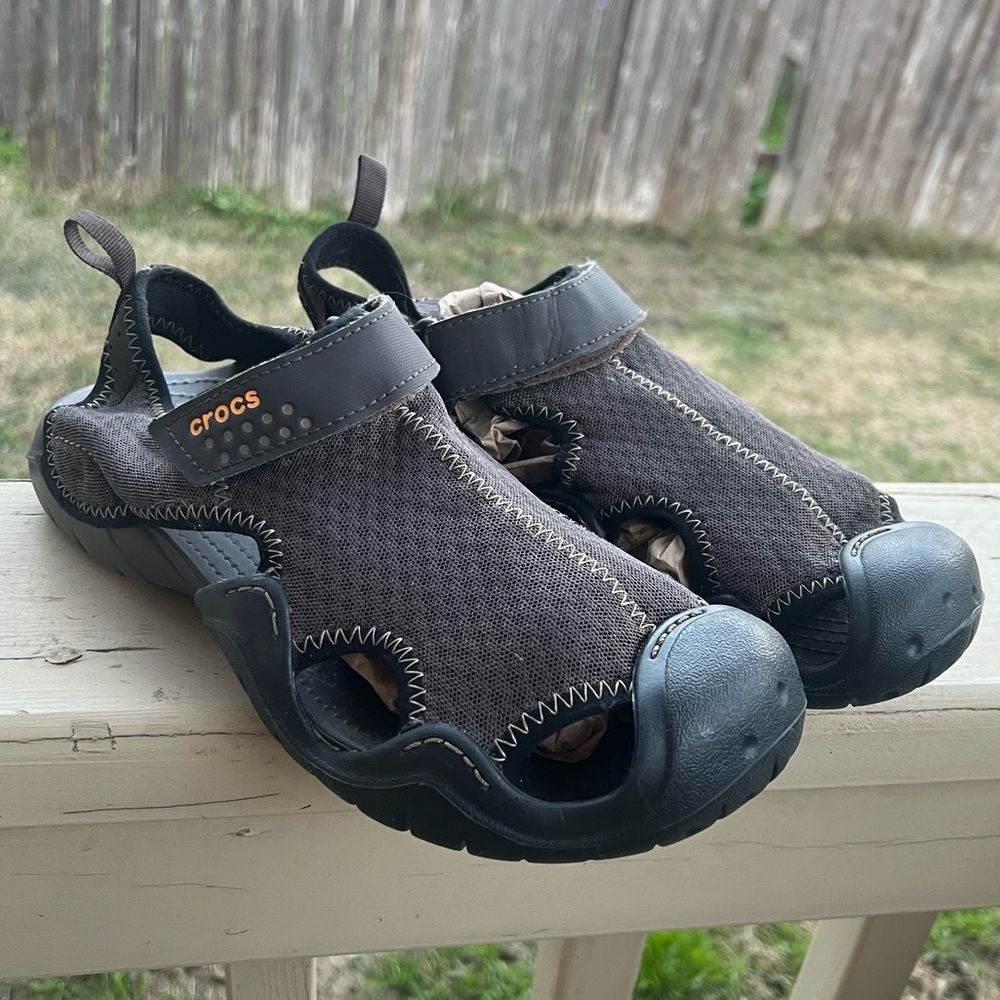 CROCS Sz 9 Swiftwater Brown Mesh Water Men’s Sandals